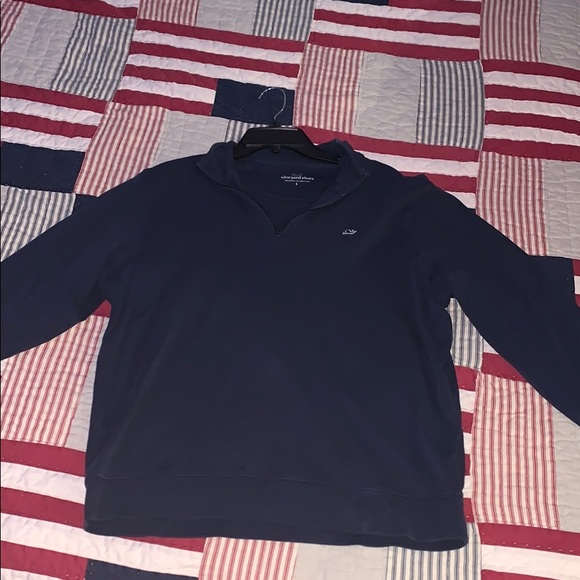Vineyard Vines Quarter Zip - Picture 1 of 1